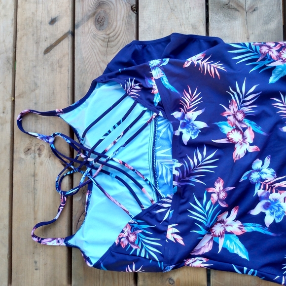 Island escape size 16 two-piece bathing suit - Picture 4 of 6